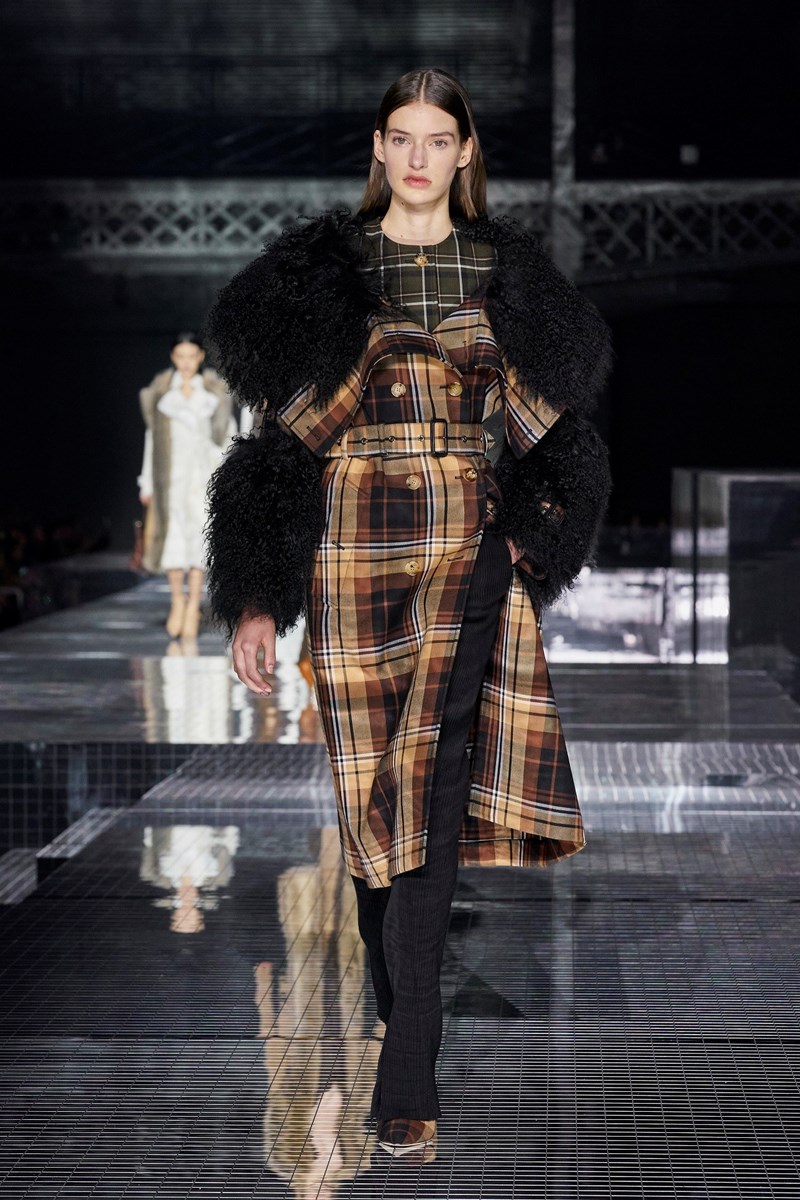 LFW: Το show του οίκου Burberry ήταν όνειρο! - εικόνα 3