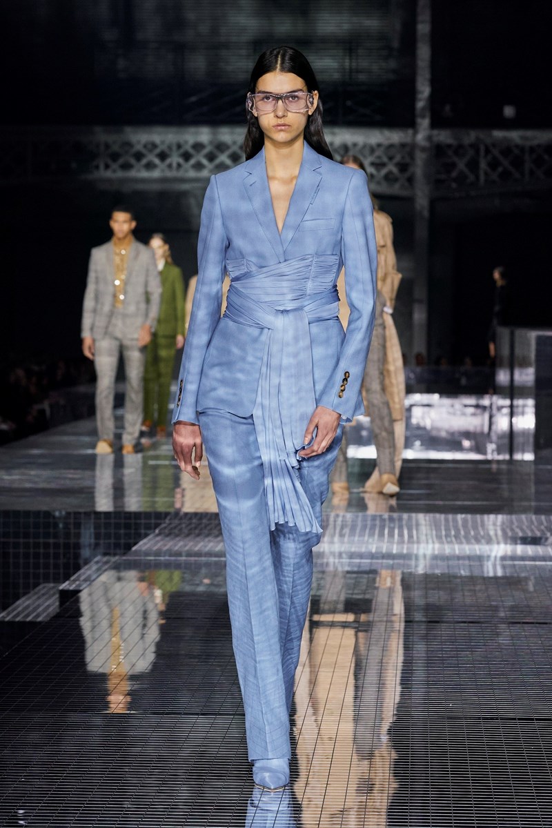 LFW: Το show του οίκου Burberry ήταν όνειρο! - εικόνα 11