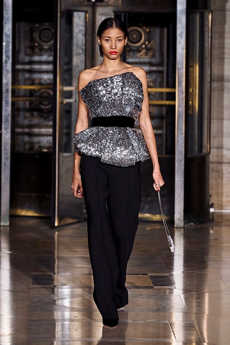 15 ακαταμάχητα βραδινά looks με την υπογραφή του Oscar De La Renta - εικόνα 4