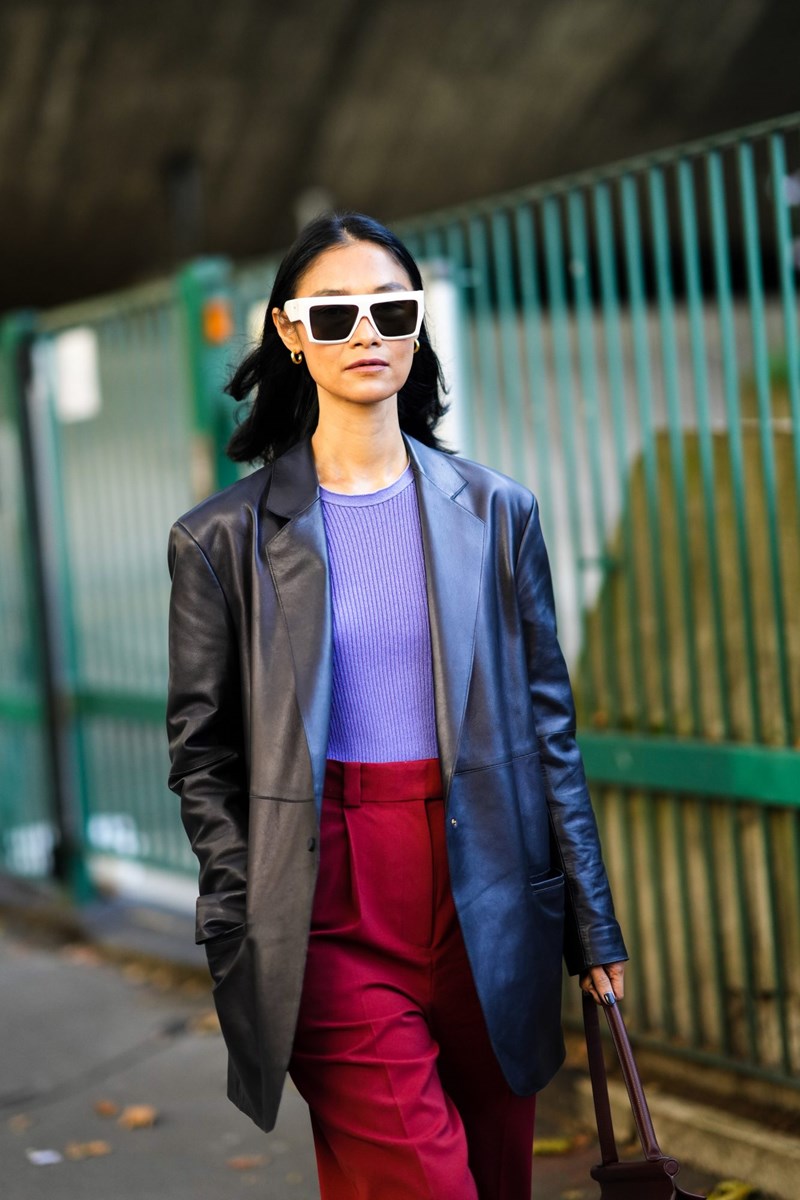 15 τρόποι να φορέσεις δερμάτινο σακάκι σαν influencer - εικόνα 14