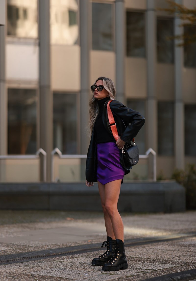 15 τρόποι να φορέσεις δερμάτινο σακάκι σαν influencer - εικόνα 3