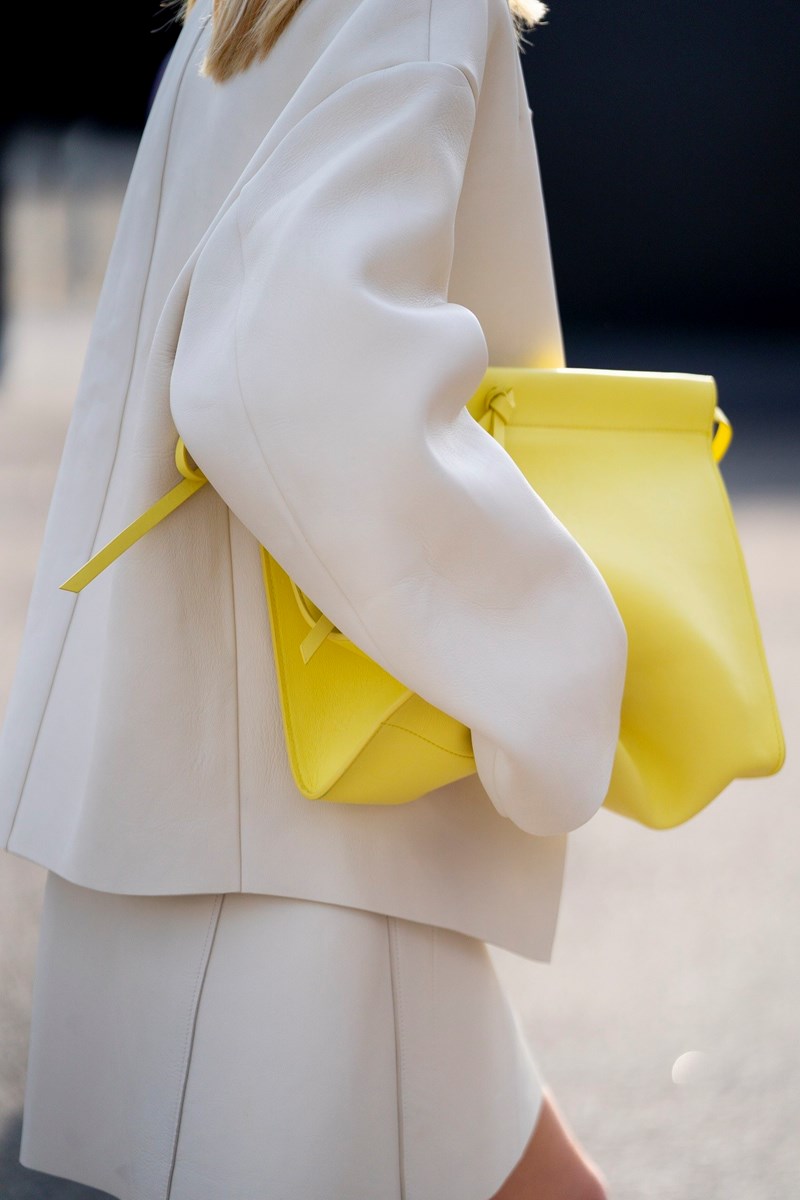 Guess What: Το χρώμα που φορέθηκε περισσότερο στους δρόμους του Μιλάνου - εικόνα 5