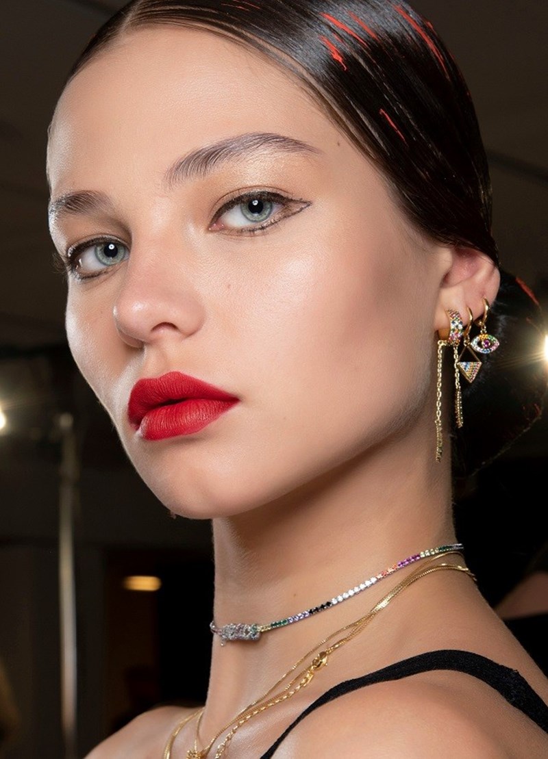 Hot right now: 6+1 νέα κραγιόν... σκέτος έρωτας - εικόνα 1