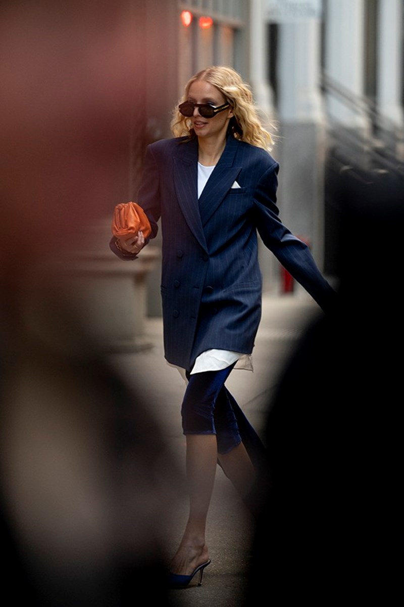 New York Fashion Week: 22 ακαταμάχητα looks που μας κάνουν να χαμογελάμε (+styling tips) - εικόνα 21