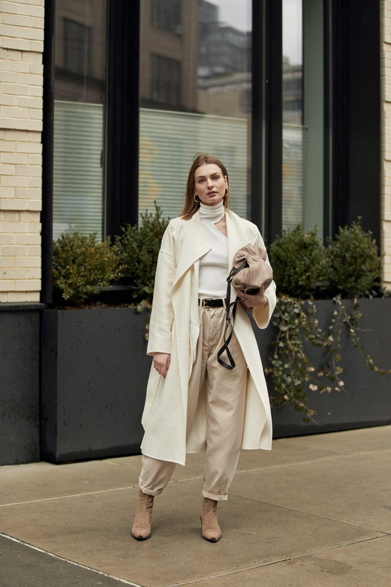 Get the look: Πόνταρε στο εκρού για να είσαι το πιο σικ κορίτσι της πόλης - εικόνα 1