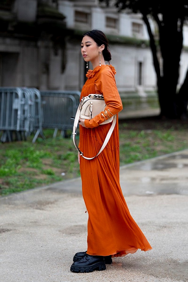 20 ακαταμάχητα street style looks που πιστοποιούν πως το Παρίσι είναι η πιο fashionable μητρόπολη του κόσμου - εικόνα 9