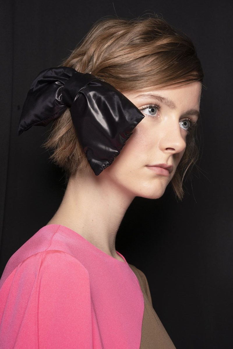 Μάθε από τώρα τα αξεσουάρ μαλλιών που θα κάνουν θραύση τον ερχόμενο χειμώνα - εικόνα 4