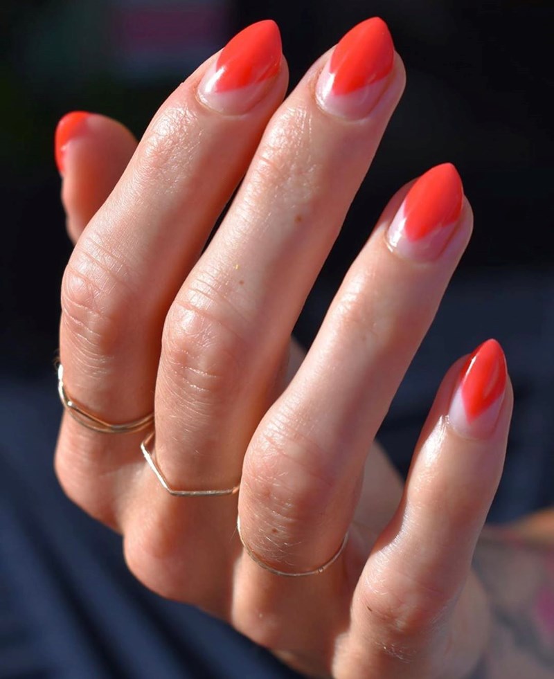 Red Hot: Το κόκκινο μανικιούρ όπως δεν το έχεις ξαναδεί - εικόνα 8