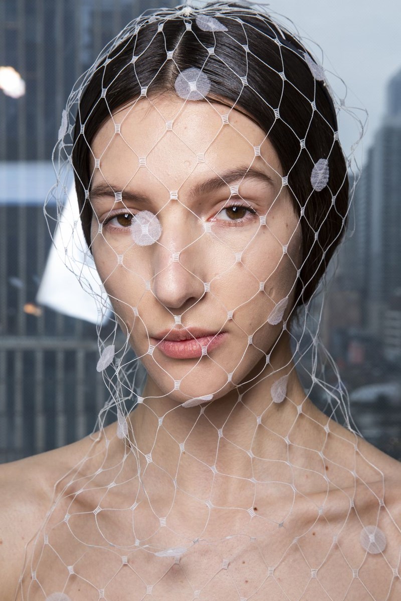 Μάθε από τώρα τα αξεσουάρ μαλλιών που θα κάνουν θραύση τον ερχόμενο χειμώνα - εικόνα 11