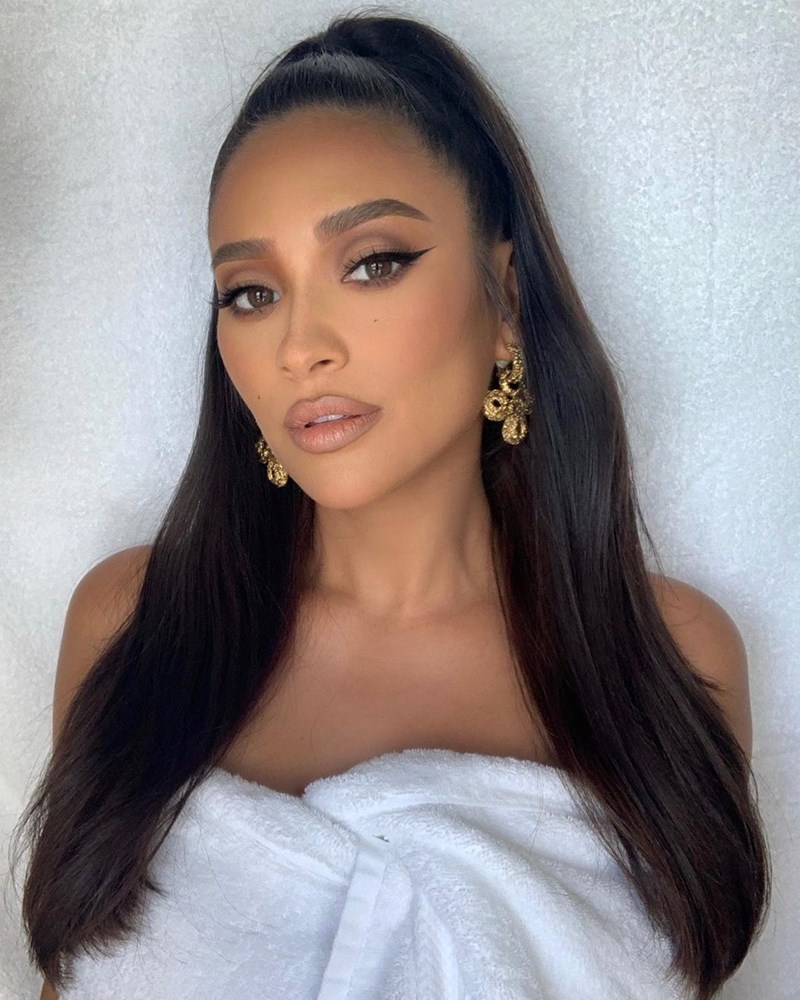 Οι celebrities λατρεύουν το κλασικό eye liner (και εμείς το ίδιο!) - εικόνα 1