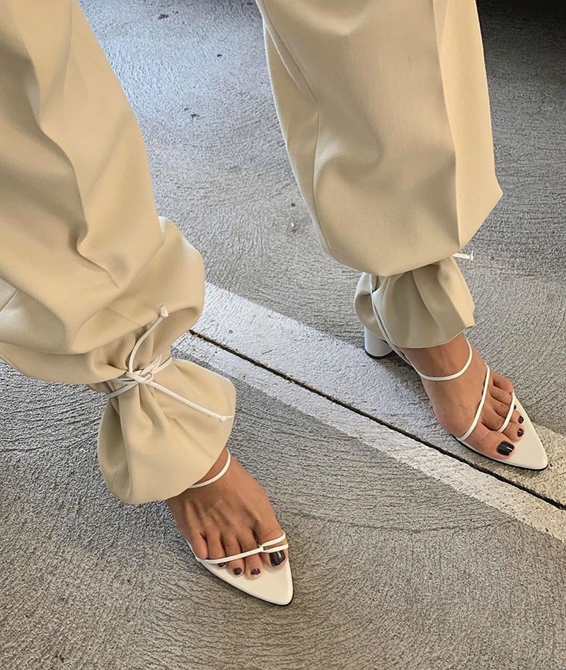 Δεν έχεις ποτέ αρκετά παπούτσια; Δες σε ποια στυλ πρέπει να επενδύσεις τώρα - εικόνα 7