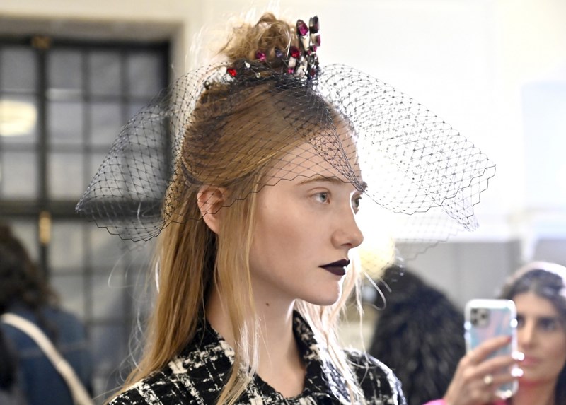 Αυτά είναι με διαφορά τα πιο hot hair trends για τη σεζόν (+tips για να τα φτιάξεις μόνη σου στο σπίτι) - εικόνα 4