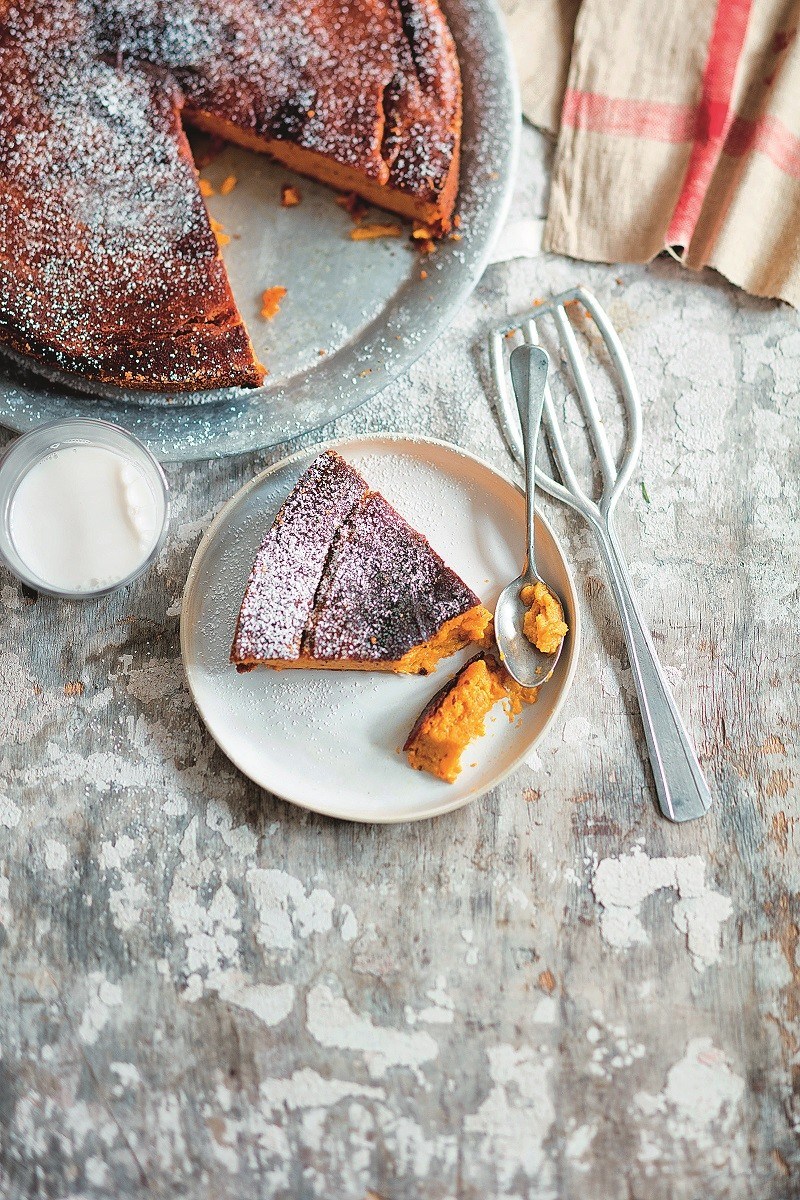 Φτιάξαμε σπιτικό κέικ με πολύ απλά υλικά - εικόνα 1