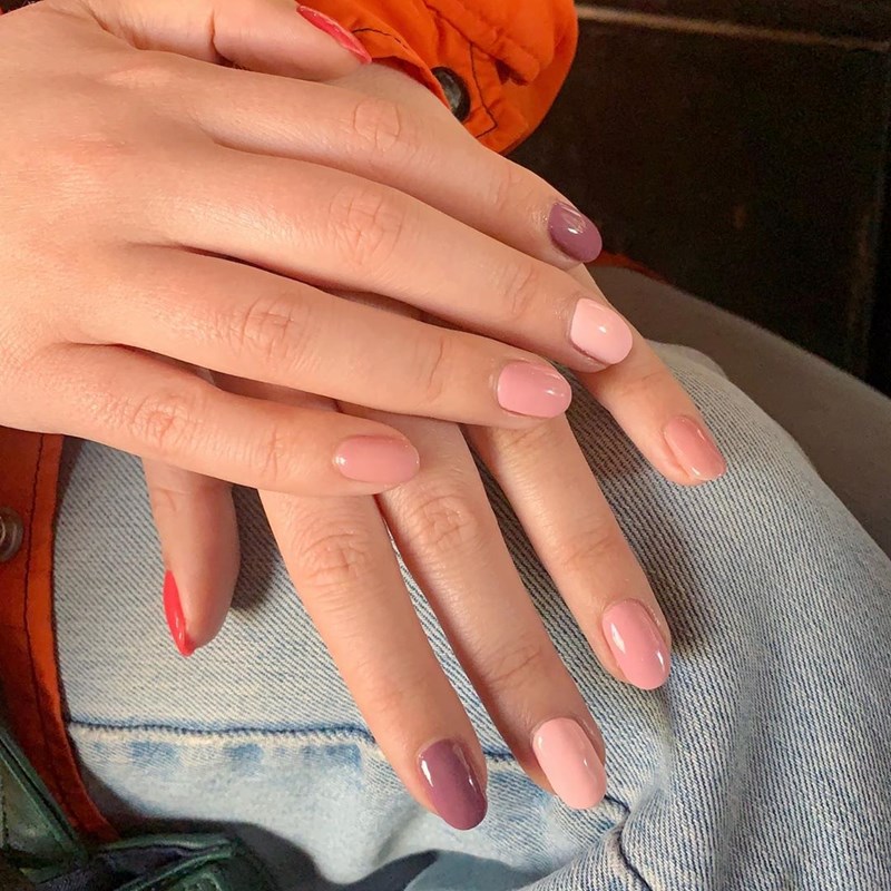 Ο απόλυτος οδηγός για μανικιούρ στο σπίτι #MenoumeSpiti - εικόνα 1