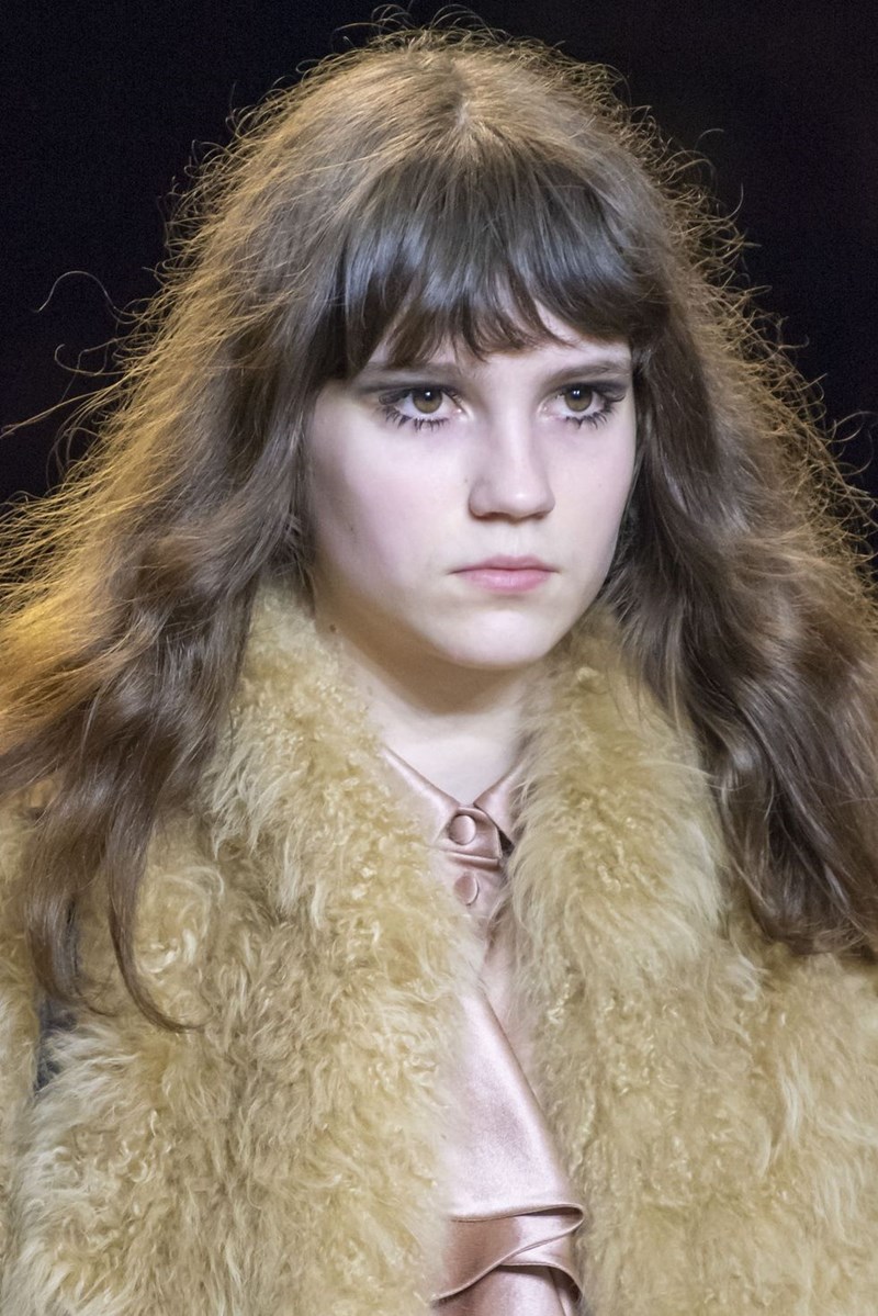 5 super cool χτενίσματα που θα κάνεις και τώρα και το καλοκαίρι - εικόνα 5