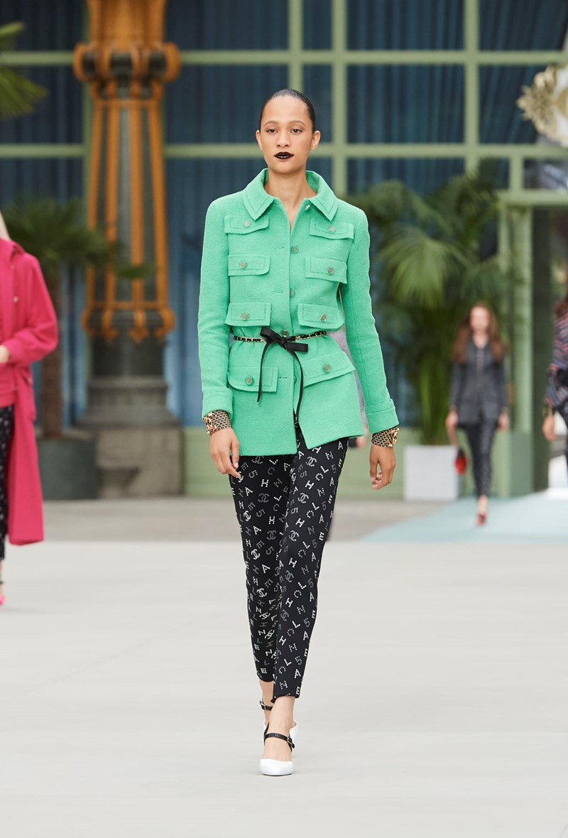 Τα κολάν επιστρέφουν με την έγκριση της Chanel - εικόνα 2