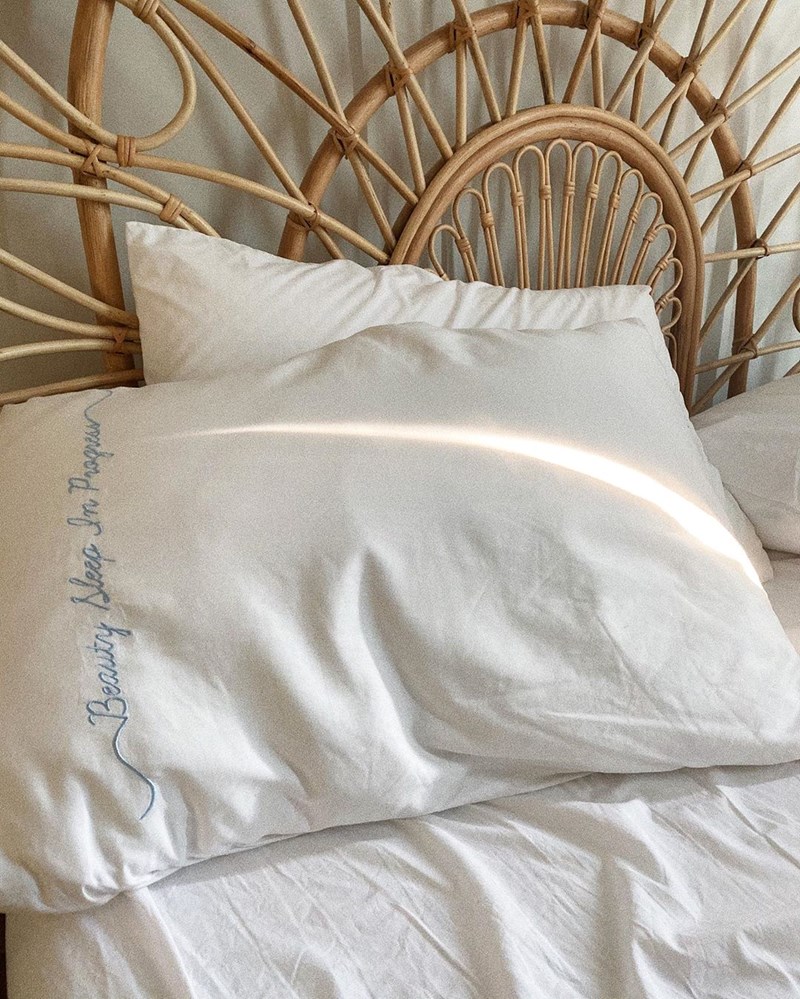 Αυτές τις μέρες δυσκολεύεσαι να κοιμηθείς; Μάθε πώς θα νικήσεις την αϋπνία τον καιρό της απομόνωσης - εικόνα 1