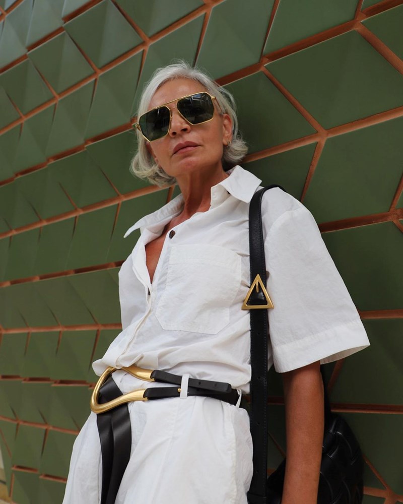 Η 50+Ιnstagrammer που με το στυλ της βάζει κάτω εμάς τις νεότερες (οι συνδυασμοί της είναι σκέτη έμπνευση!) - εικόνα 11