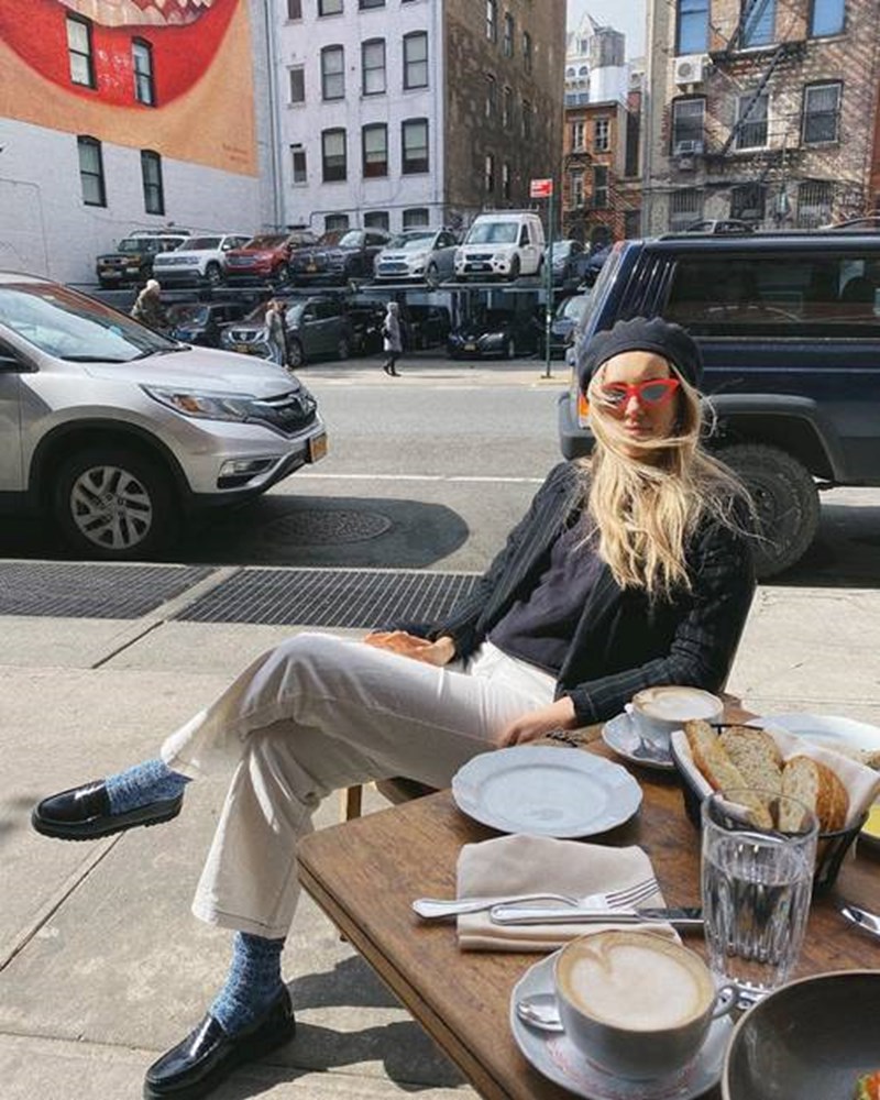 Αυτά είναι τα μόνα παπούτσια που θα συνδυάσεις με τα denim παντελόνια σου φέτος - εικόνα 7