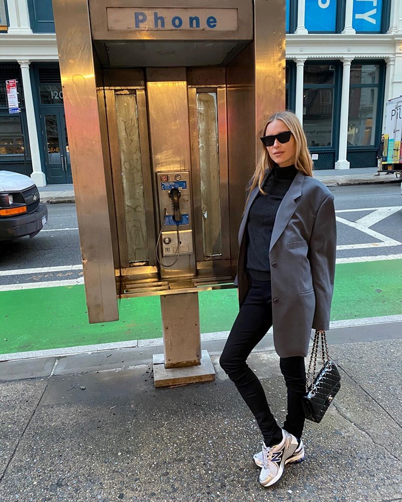 Αυτά τα κομμάτια θα τα λατρέψεις όσο και τα denim παντελόνια σου - εικόνα 3