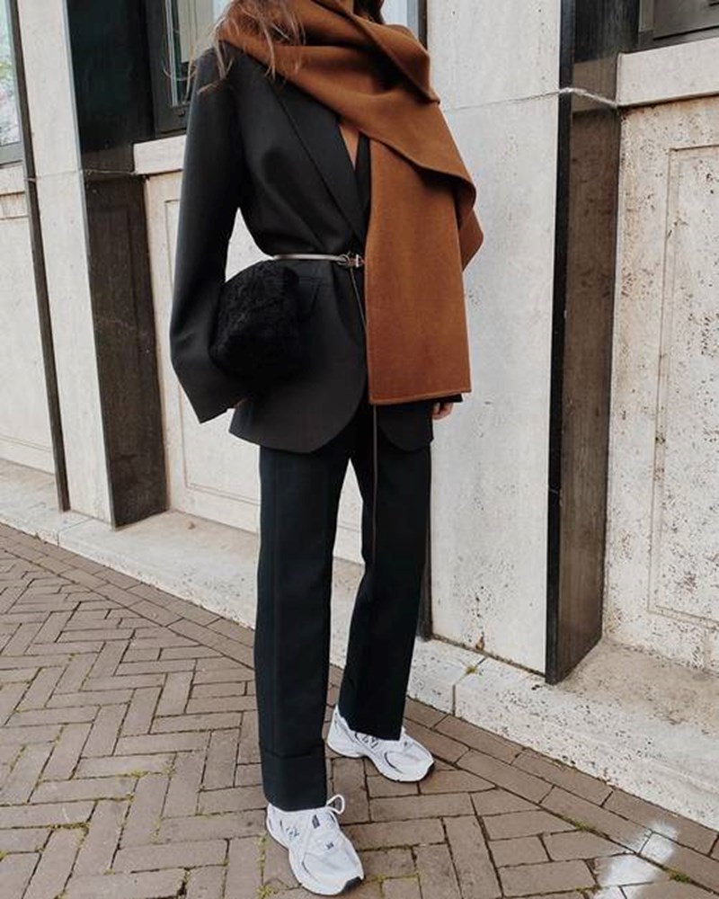 Ένα σακάκι σίγουρα έχεις. Ξέρεις όμως πώς να το φορέσεις τώρα για να ξεχωρίσεις; - εικόνα 11