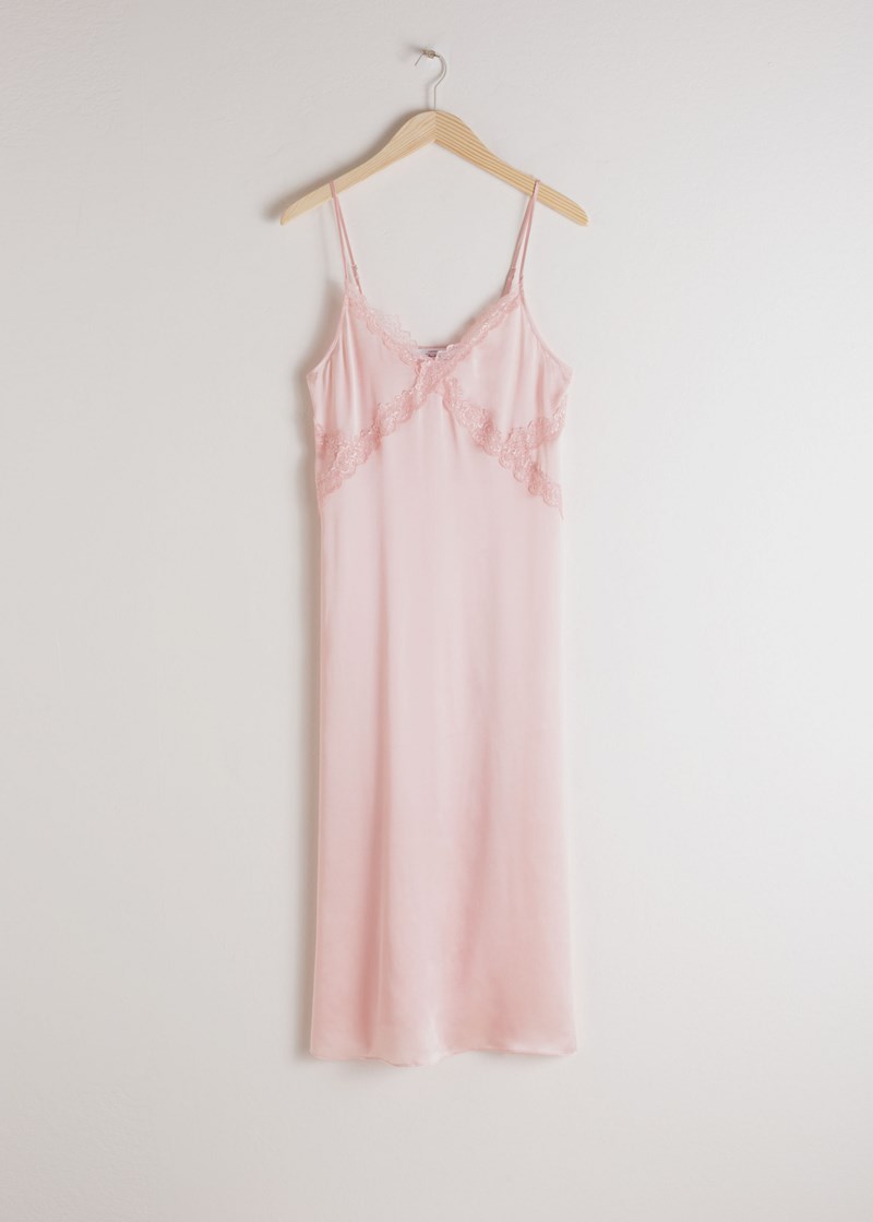 She is a lady: 14 σατέν κομμάτια για να το «ζήσεις» μόνη σου στο σπίτι - εικόνα 11