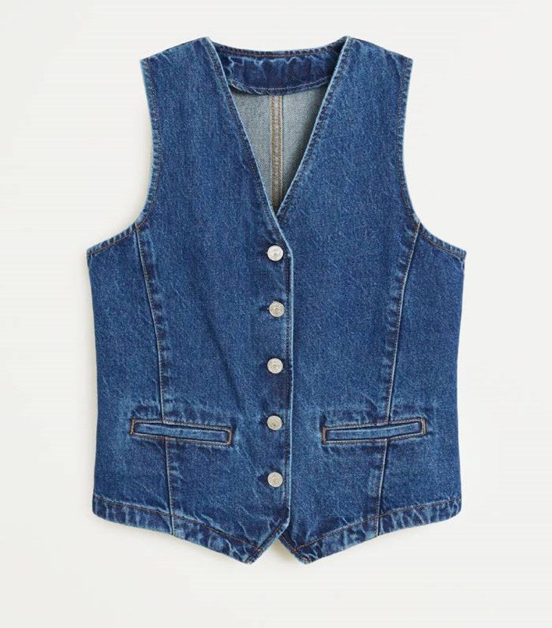 Δες πώς θα φορέσεις τώρα το γιλέκο με τον πιο cool τρόπο - εικόνα 10