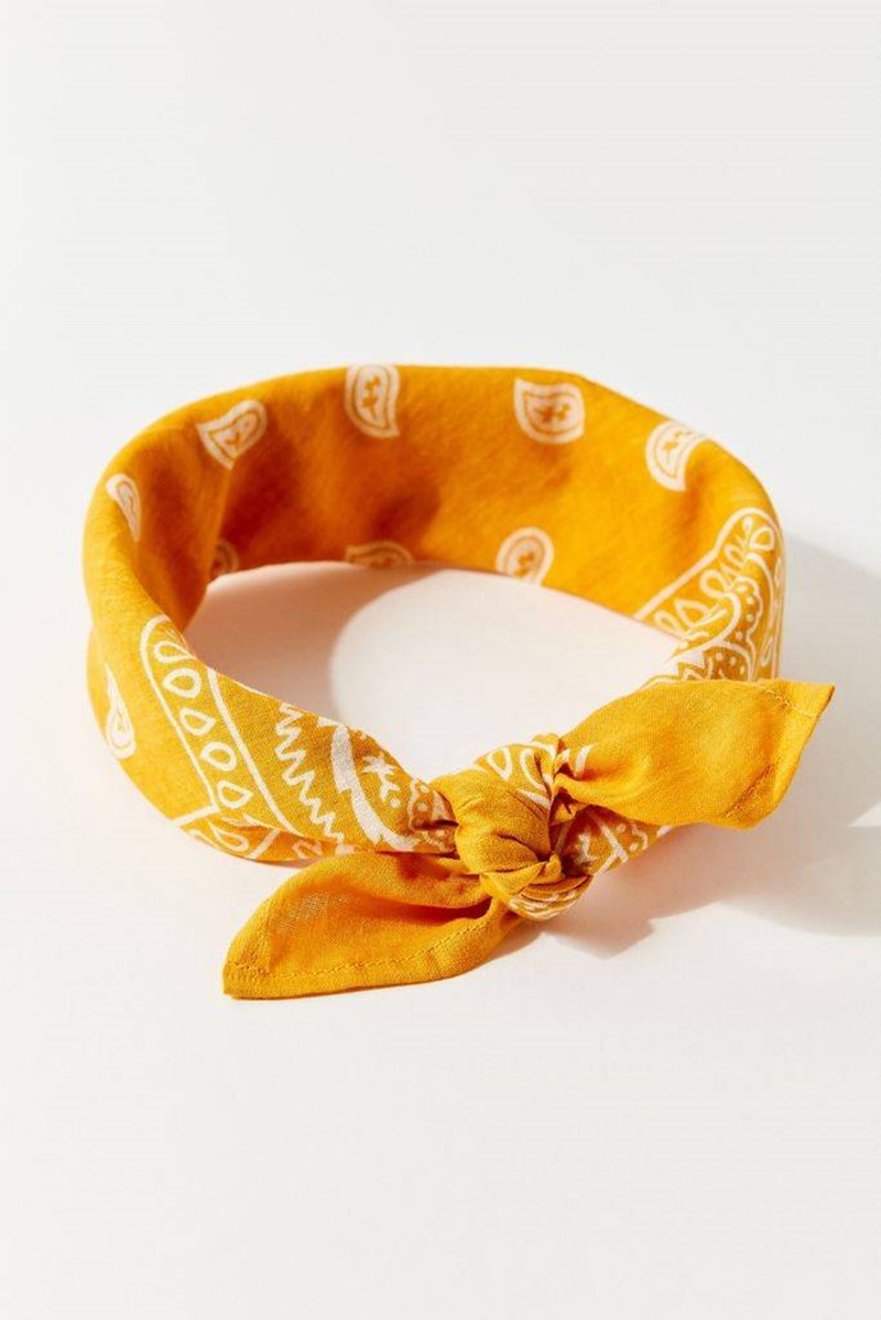 15 fun αξεσουάρ για να είσαι stylish στα video call σου (ακόμα και αν από κάτω φοράς πιτζάμες) - εικόνα 11