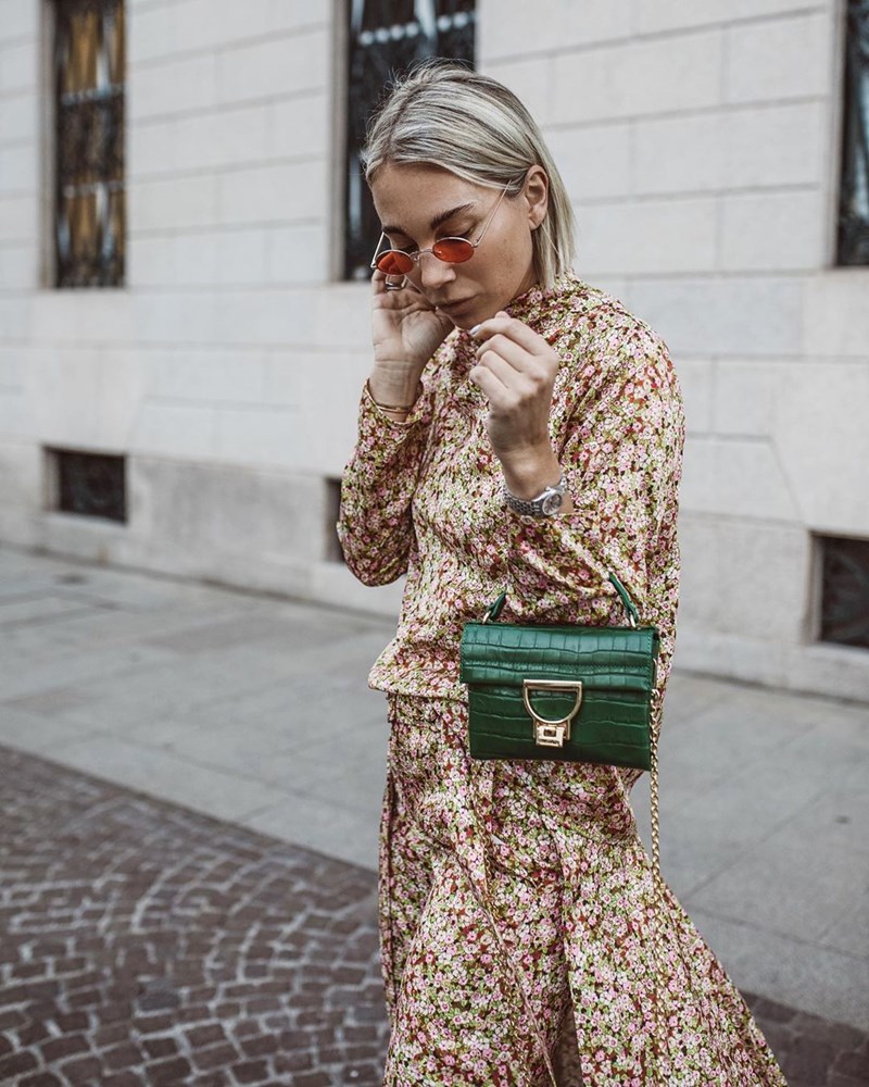 10 ανοιξιάτικα outfits που θέλουμε να δοκιμάσουμε τώρα (ακόμα και αν αυτό σημαίνει ότι θα πάμε με αυτά στη καλύτερη μέχρι το μπάνιο) - εικόνα 3