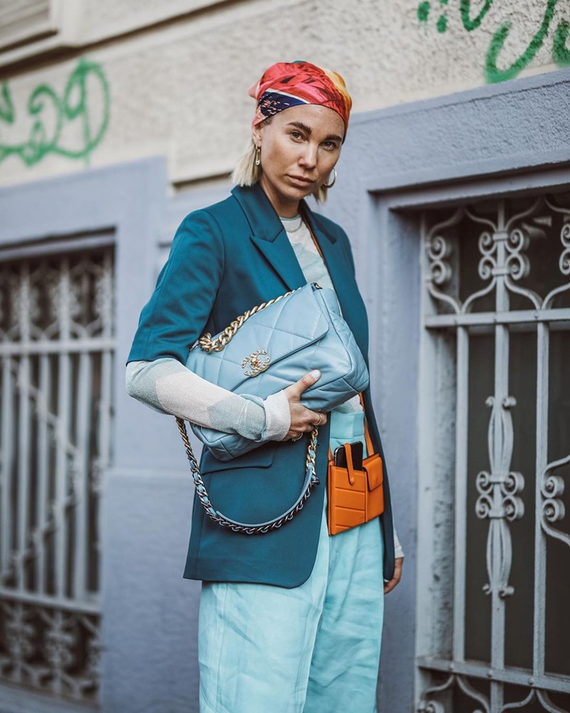 Το αποφασίσαμε! Μετά την καραντίνα θα φοράμε μόνο χρώμα (20 looks όνειρο) - εικόνα 1