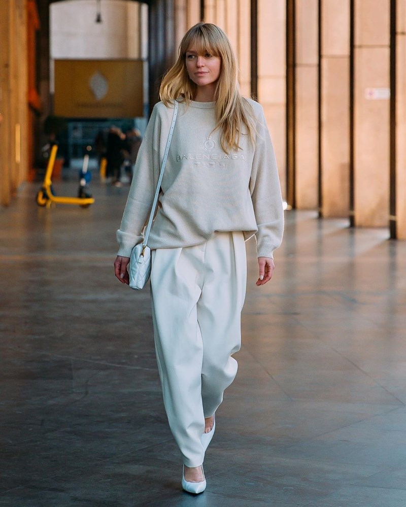 10 on-trend τρόποι να φορέσεις το φούτερ σου σαν influencer μετά την καραντίνα - εικόνα 9