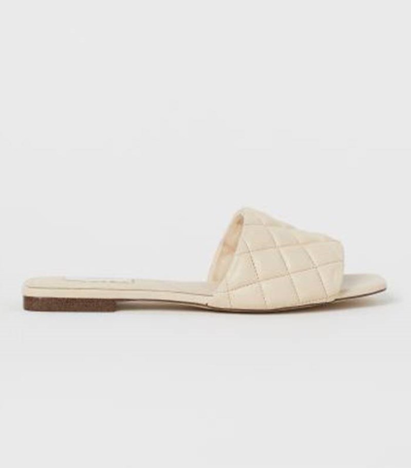 Tα πιο hot πέδιλα του καλοκαιριού τυχαίνει να είναι και οικονομικά (δεν μπορούμε να διαλέξουμε!) - εικόνα 2