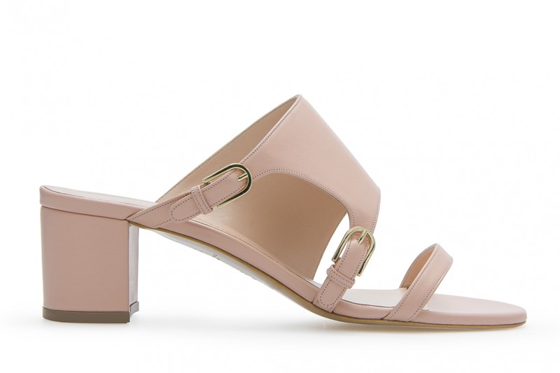 Στάθης Σαμαντάς: Ο μεγάλος νικητής των ELLE Fashion Young Talents Awards μας παρουσιάζει τη νέα του συλλογή με παπούτσια - εικόνα 7