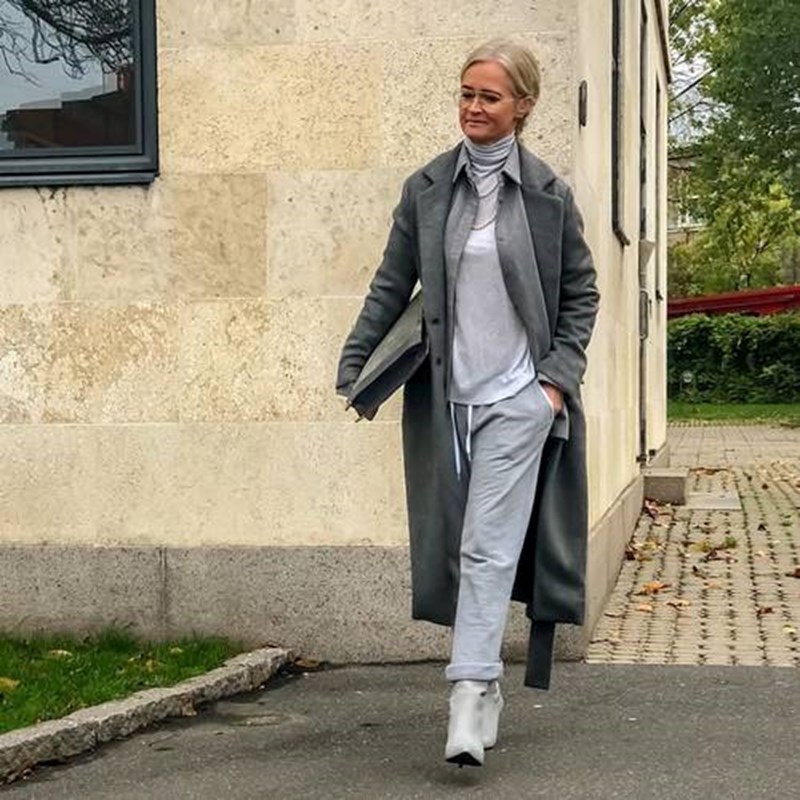 Τελικά με ποια παπούτσια ταιριάζουν οι φόρμες μας; (όχι μόνο με sneakers πάντως!) - εικόνα 5