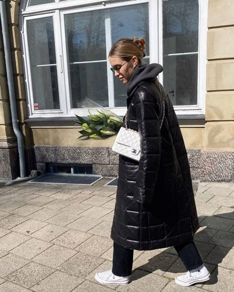 Ποια sneakers επιλέγουν τώρα όσες ξέρουν από στυλ; - εικόνα 16