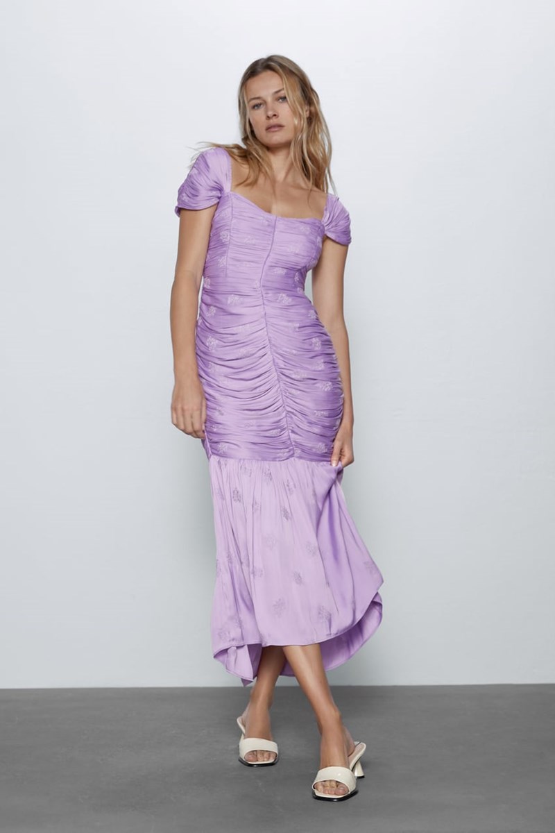 Καλεσμένη σε γάμο το καλοκαίρι; Τα οικονομικά φορέματα που πρέπει να δεις - εικόνα 6