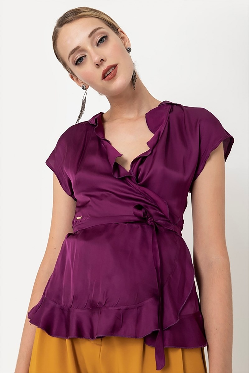 6 θηλυκά τοπ που ταιριάζουν με όλα τα τζην σου - εικόνα 6