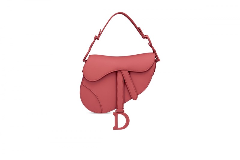 Οι νέες τσάντες Dior είναι matte - εικόνα 10