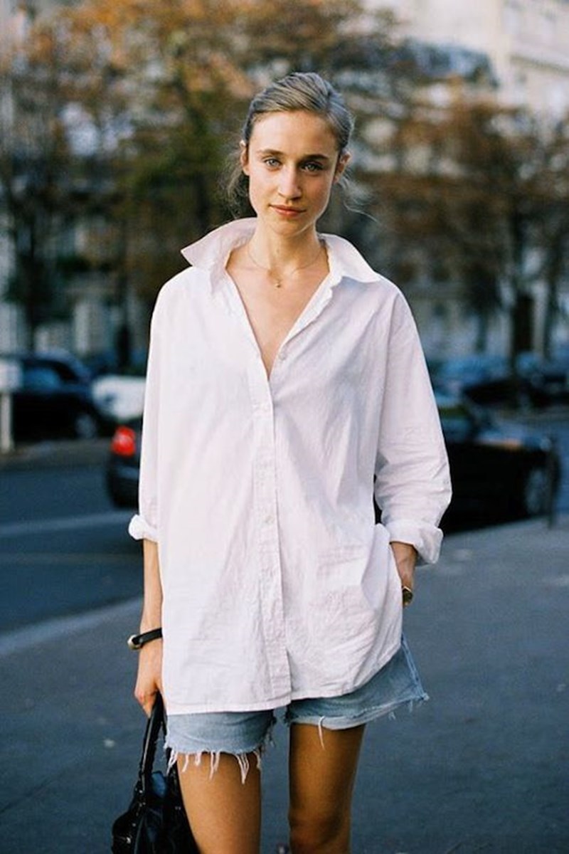 Πουκάμισο & denim σορτς: Μπορείς να σκεφτείς καλύτερο συνδυασμό για αυτές τις ημέρες; (& shopping guide) - εικόνα 5