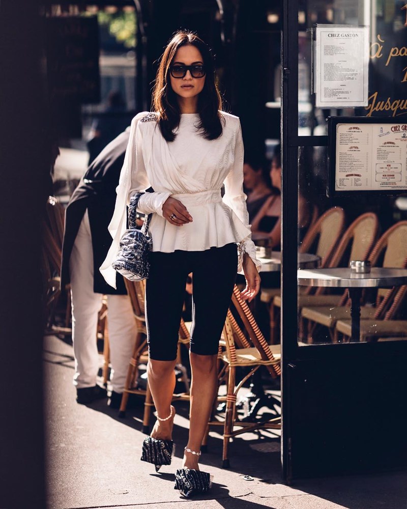 Biker Shorts: 10+1 τρόποι να φορέσεις την πιο άνετη και cool τάση - εικόνα 4