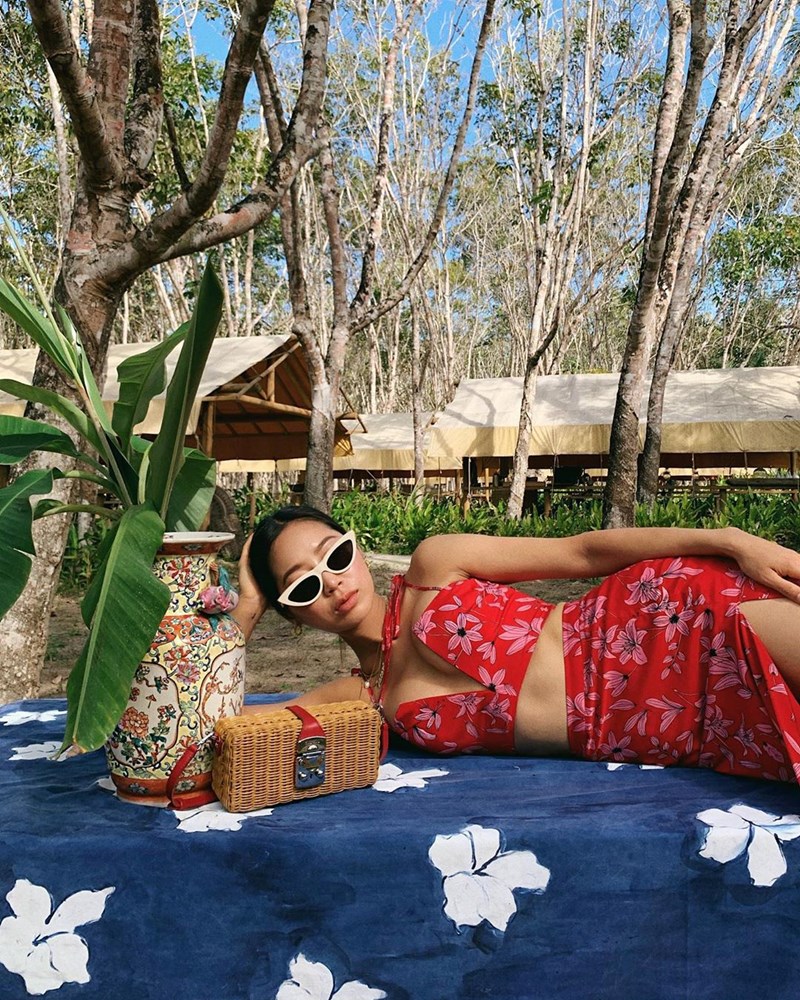 Καλοκαίρι χωρίς floral γίνεται; Σίγουρα όχι και αυτα τα 14 outfits θα σε πείσουν - εικόνα 10