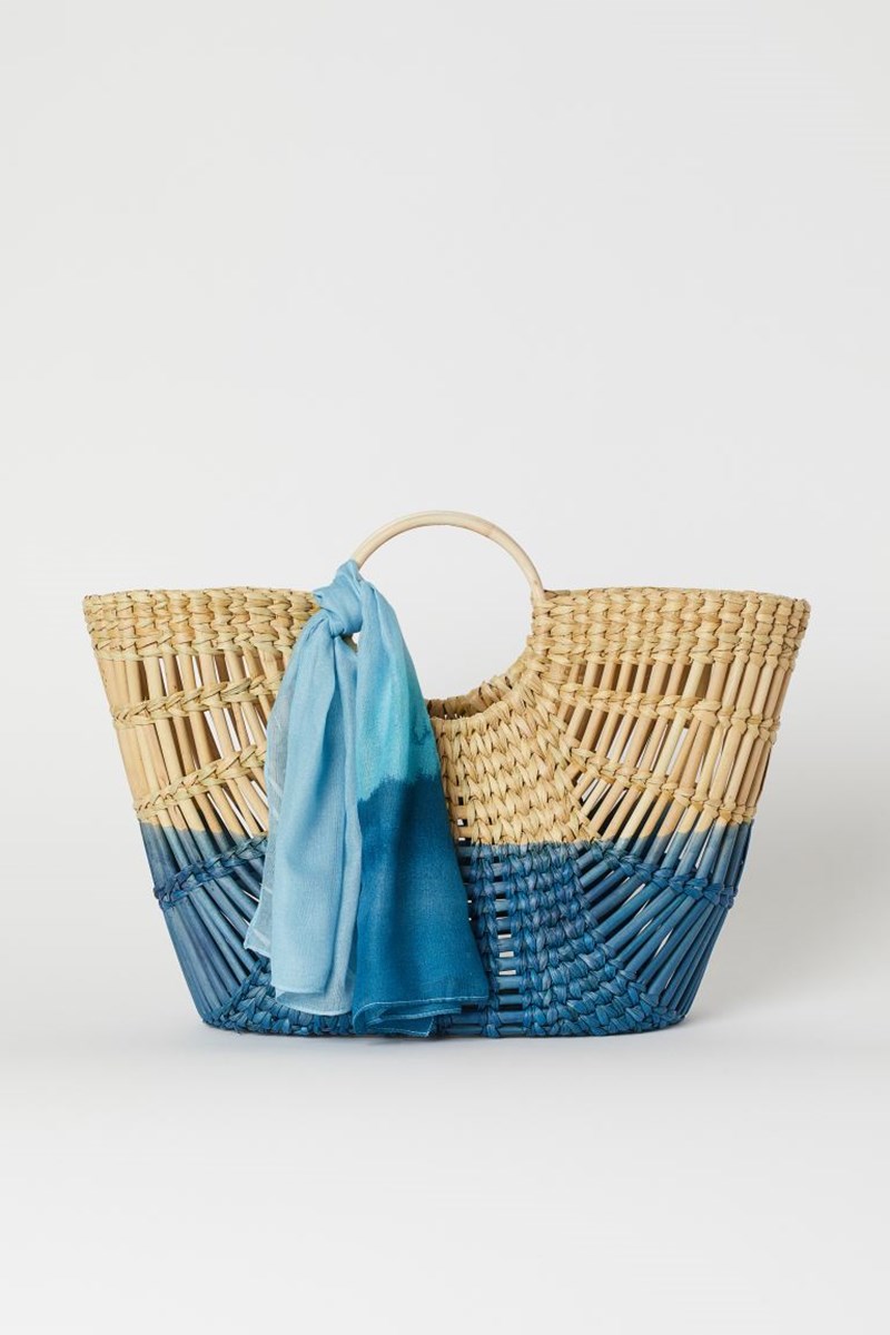 8 ψάθινες τσάντες H&M που μοιάζουν πολύ πιο ακριβές - εικόνα 1