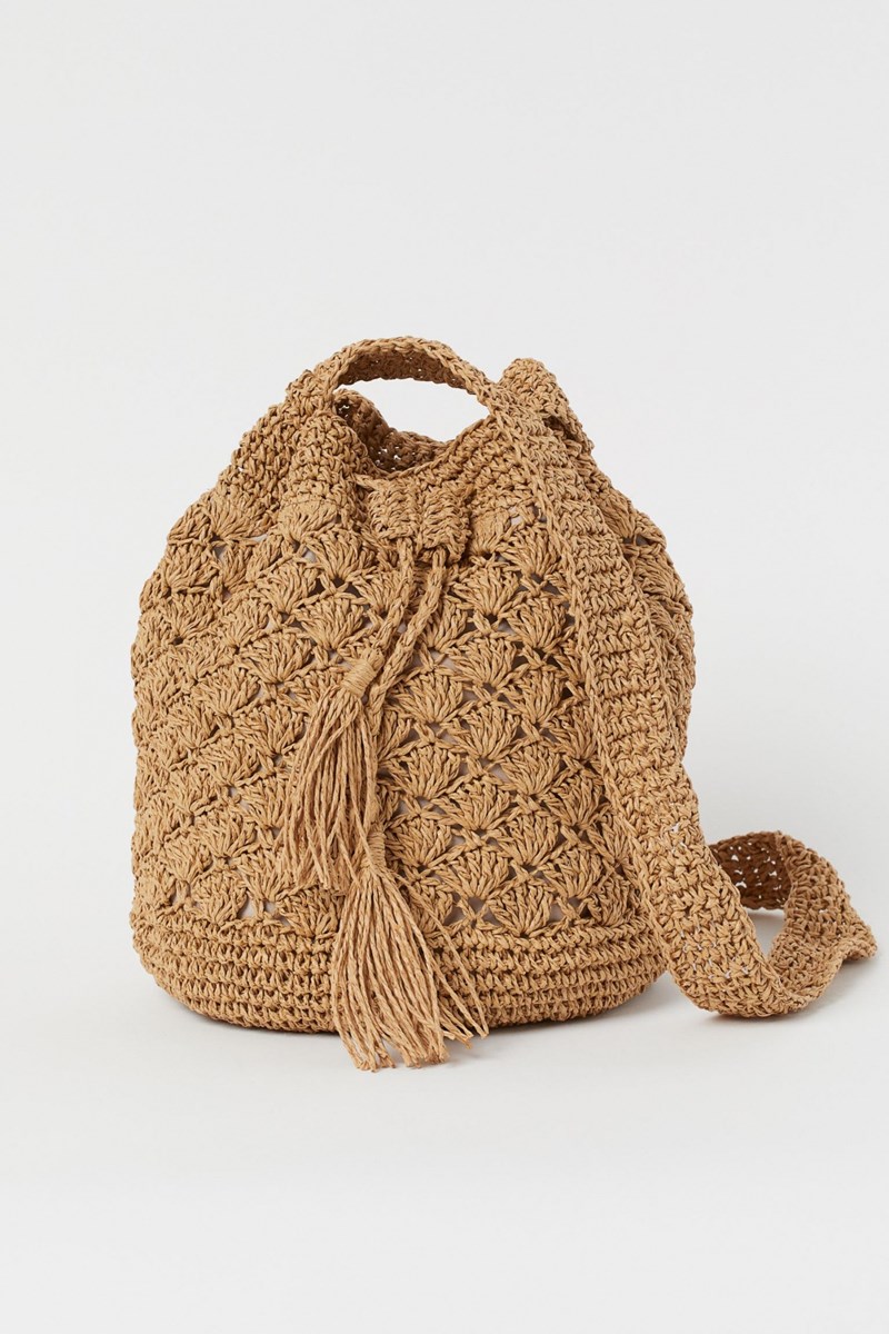 8 ψάθινες τσάντες H&M που μοιάζουν πολύ πιο ακριβές - εικόνα 3