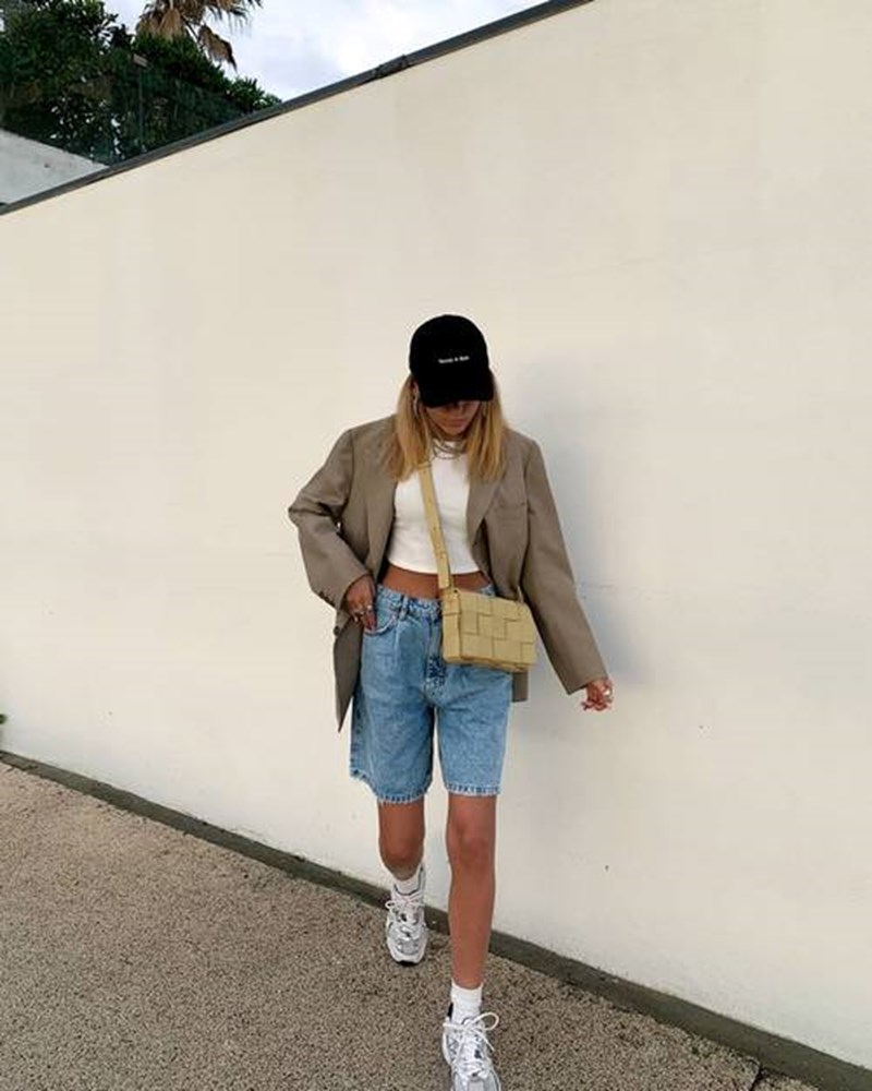 Summer Denim: 6 τζην τάσεις που θα φοράμε ξανά και ξανά τους επόμενους 3 μήνες #streetstyle - εικόνα 5