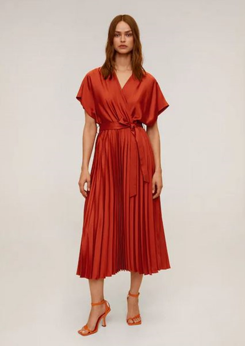 Καλεσμένη σε γάμο το καλοκαίρι; Τα οικονομικά φορέματα που πρέπει να δεις - εικόνα 8