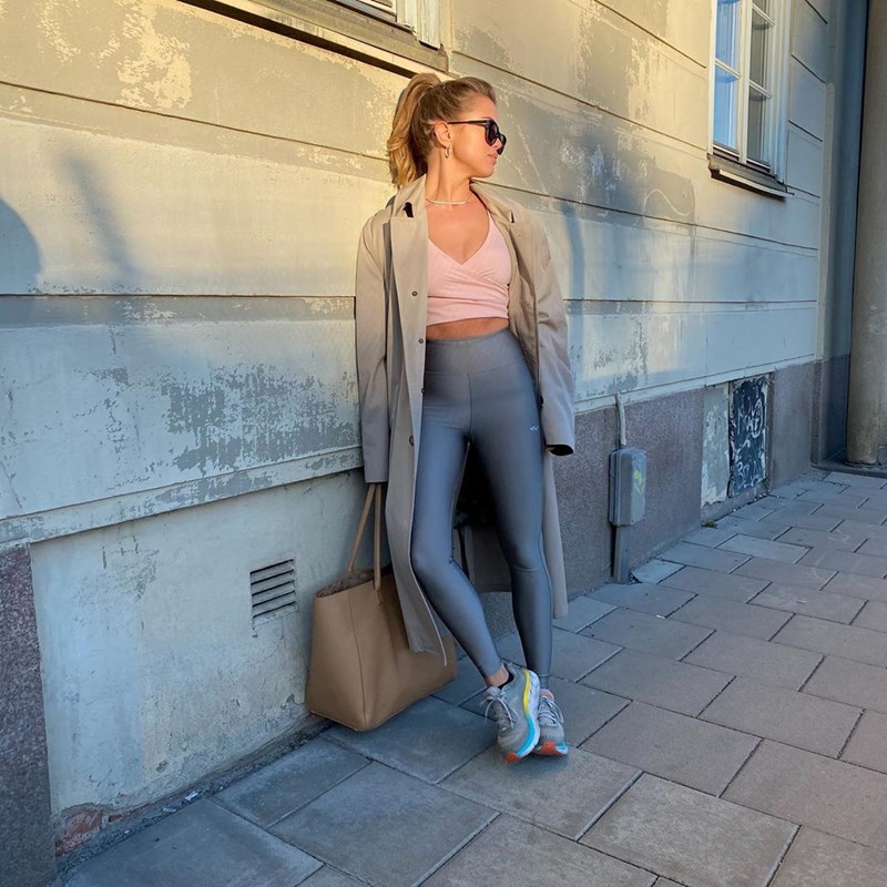 Πώς θα φορέσεις τις Work From Home αγορές σου σαν γνήσιο fashion girl; 8 stylish προτάσεις από τις καλύτερες - εικόνα 1