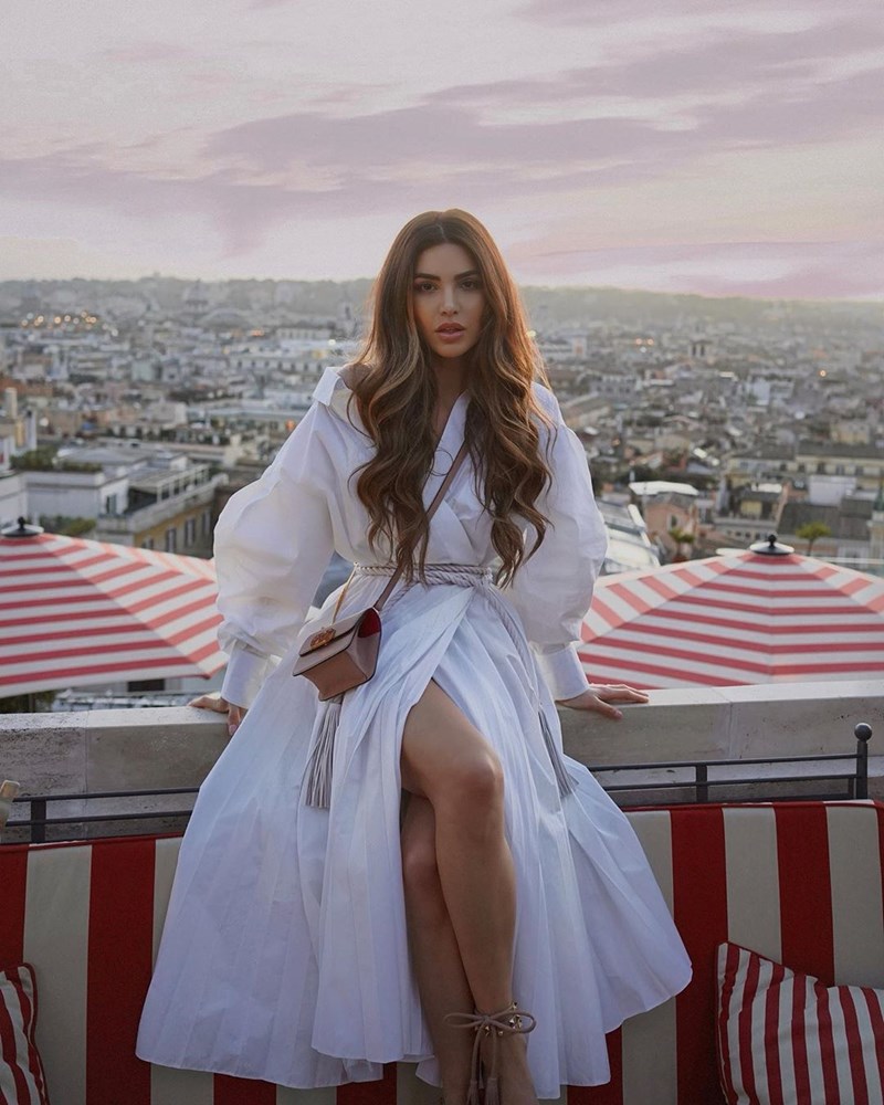 5 τάσεις στα φορέματα που θα πείσουν ακόμα και εκείνες που φορούν μόνο denim - εικόνα 1