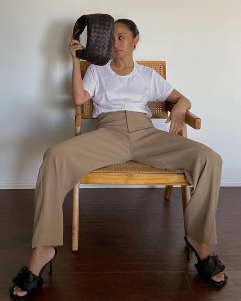 10 on-trend εμφανίσεις με τα basics σου για την πιο stylish επιστροφή στην πραγματικότητα - εικόνα 6