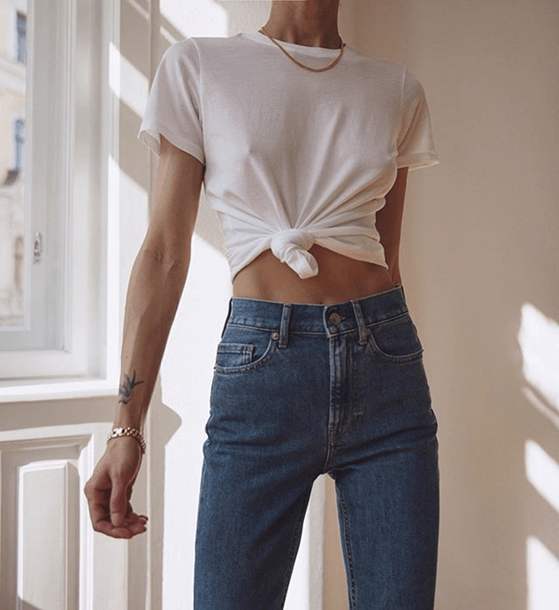 Τζην + T-shirt: 10 αλάνθαστοι casual chic συνδυασμοί για μοναδικές εμφανίσεις - εικόνα 6