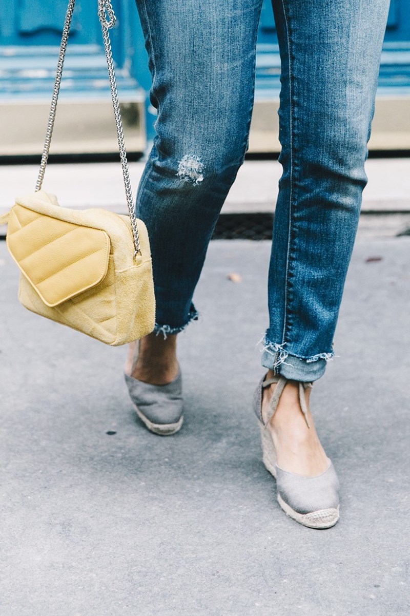 Φόρεσε το τζην σου με εσπαντρίγιες και θα μας θυμηθείς (8 λουκ που πρέπει να δεις) - εικόνα 3